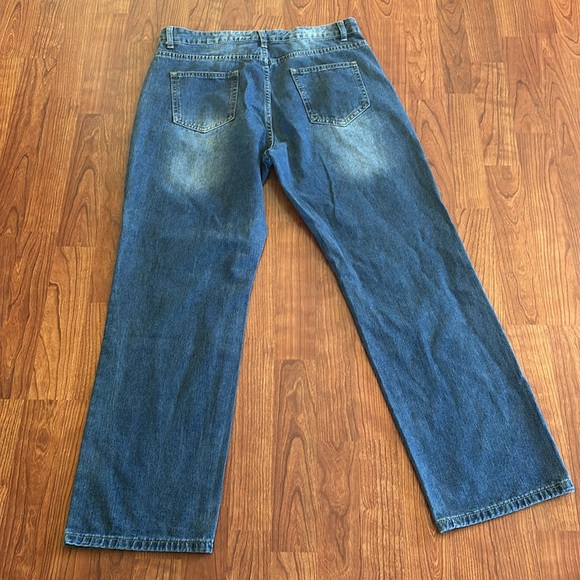 Mistook denim jeans size large. Waist 32. Yellow flowers - Picture 5 of 6